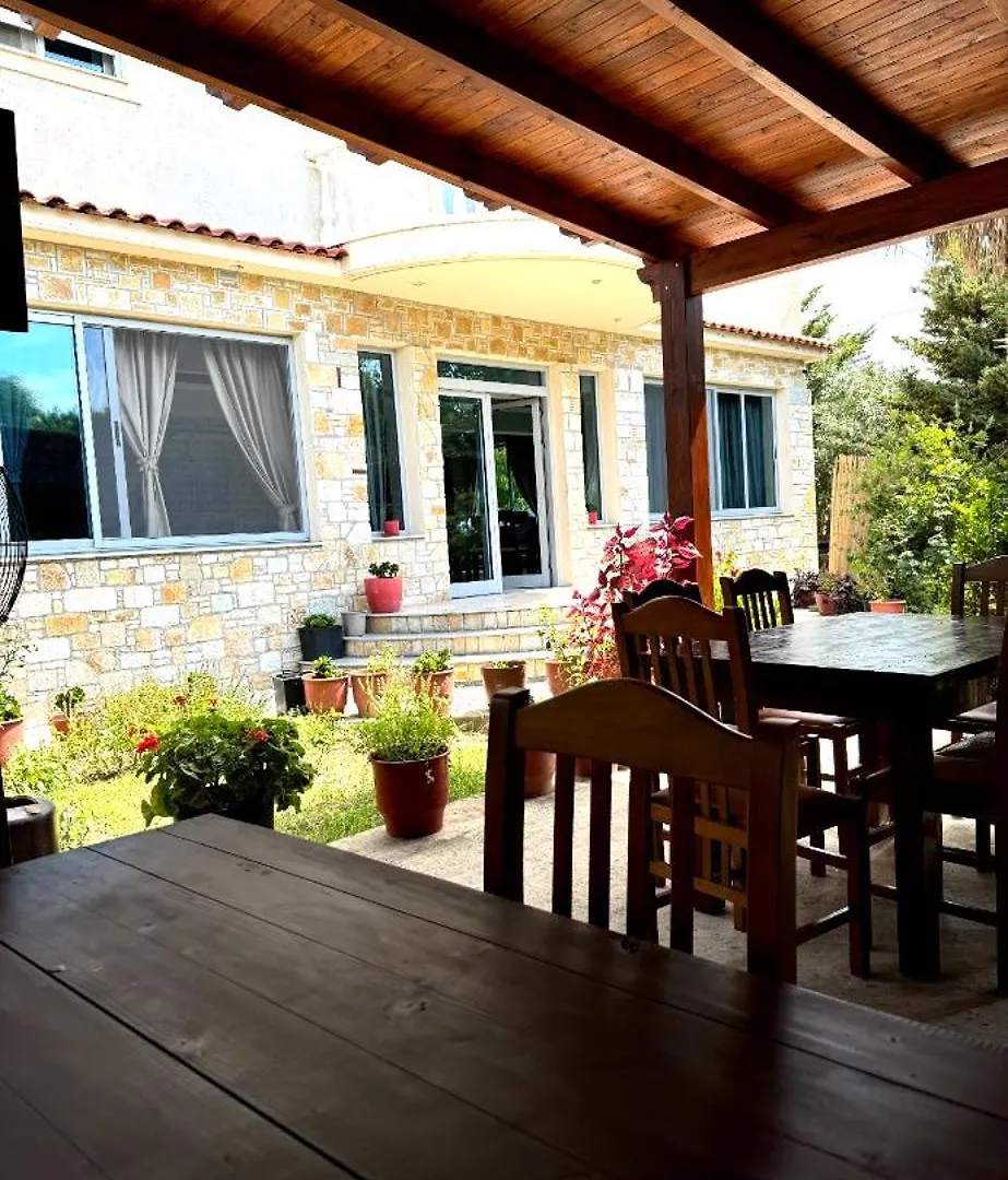 Dhimitris Apartment Zverneci Penzion